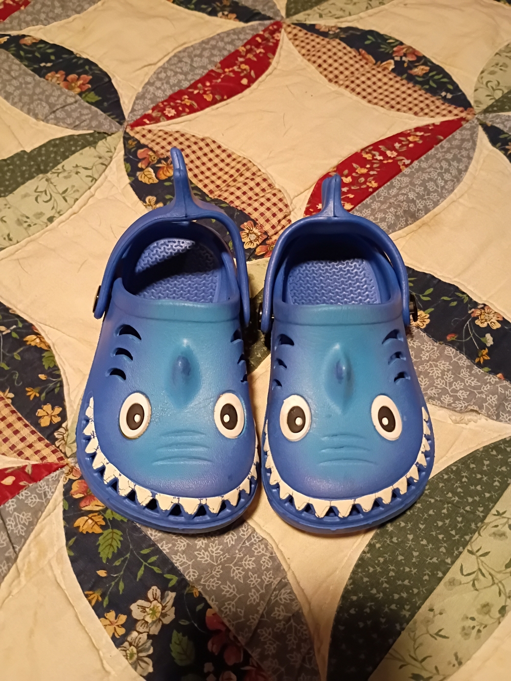Kids Shark Clog Shoes - Blue